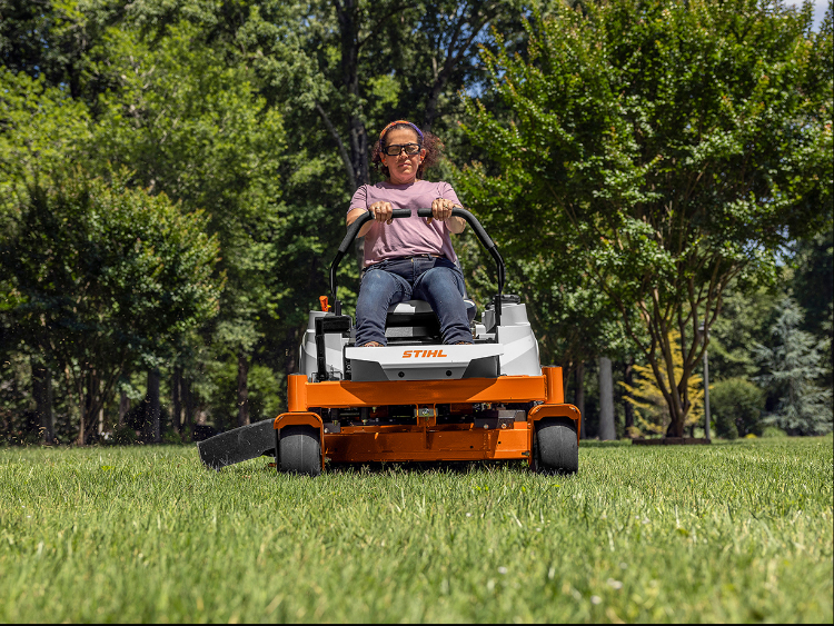 STIRZ 142--4 - Jerry's Small Engine Supply Co Stihl RZ 142 Zero Turn Radius Mower