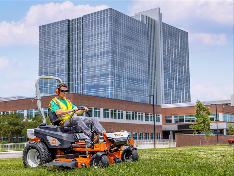 STIRZ 700 Series--4 - Jerry's Small Engine Supply Co Stihl RZ 700 Series ZTR Mower